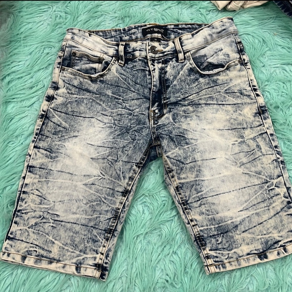 Men’s jean shorts